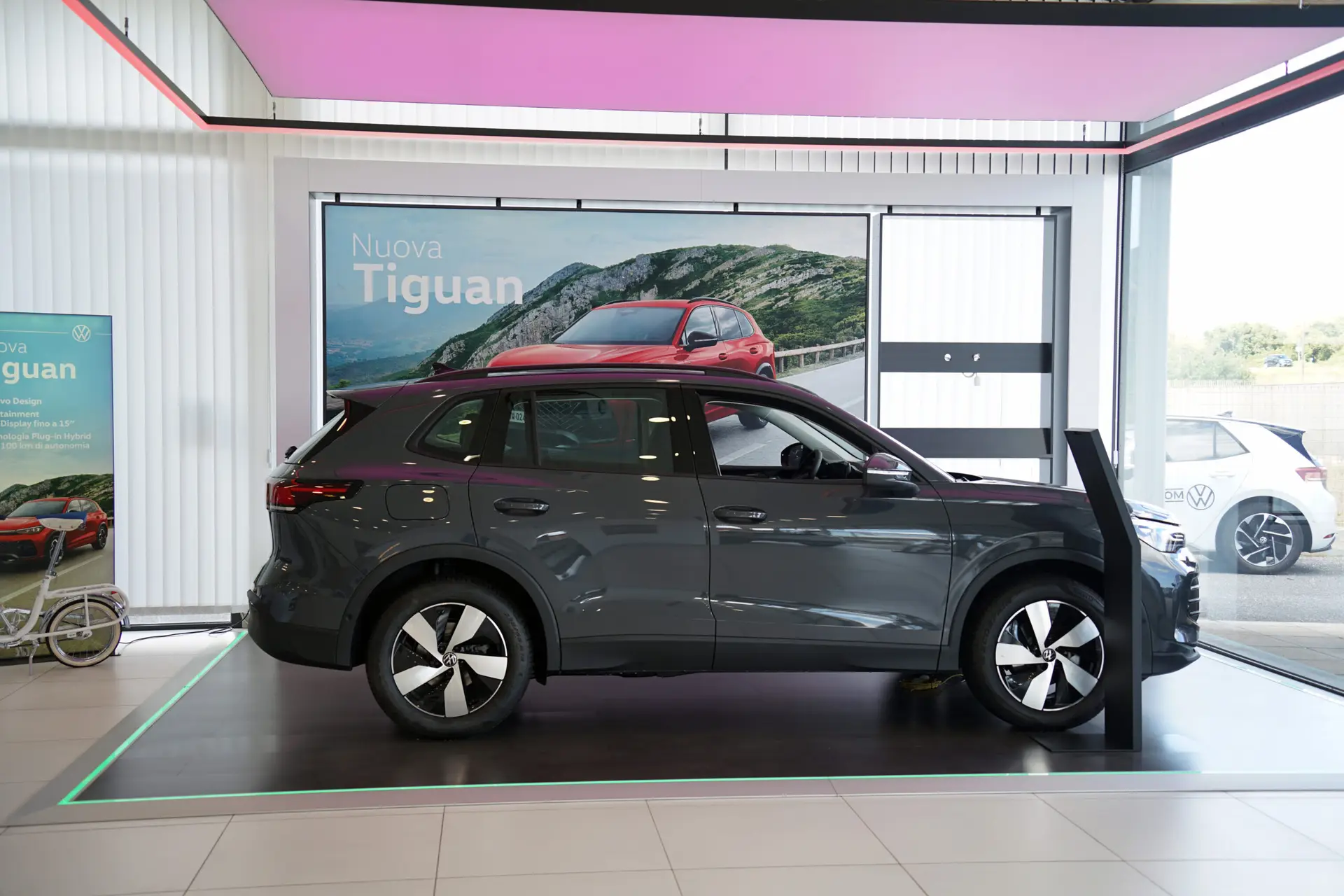 Interni Concessionaria Volkswagen Carbonia e Oristano