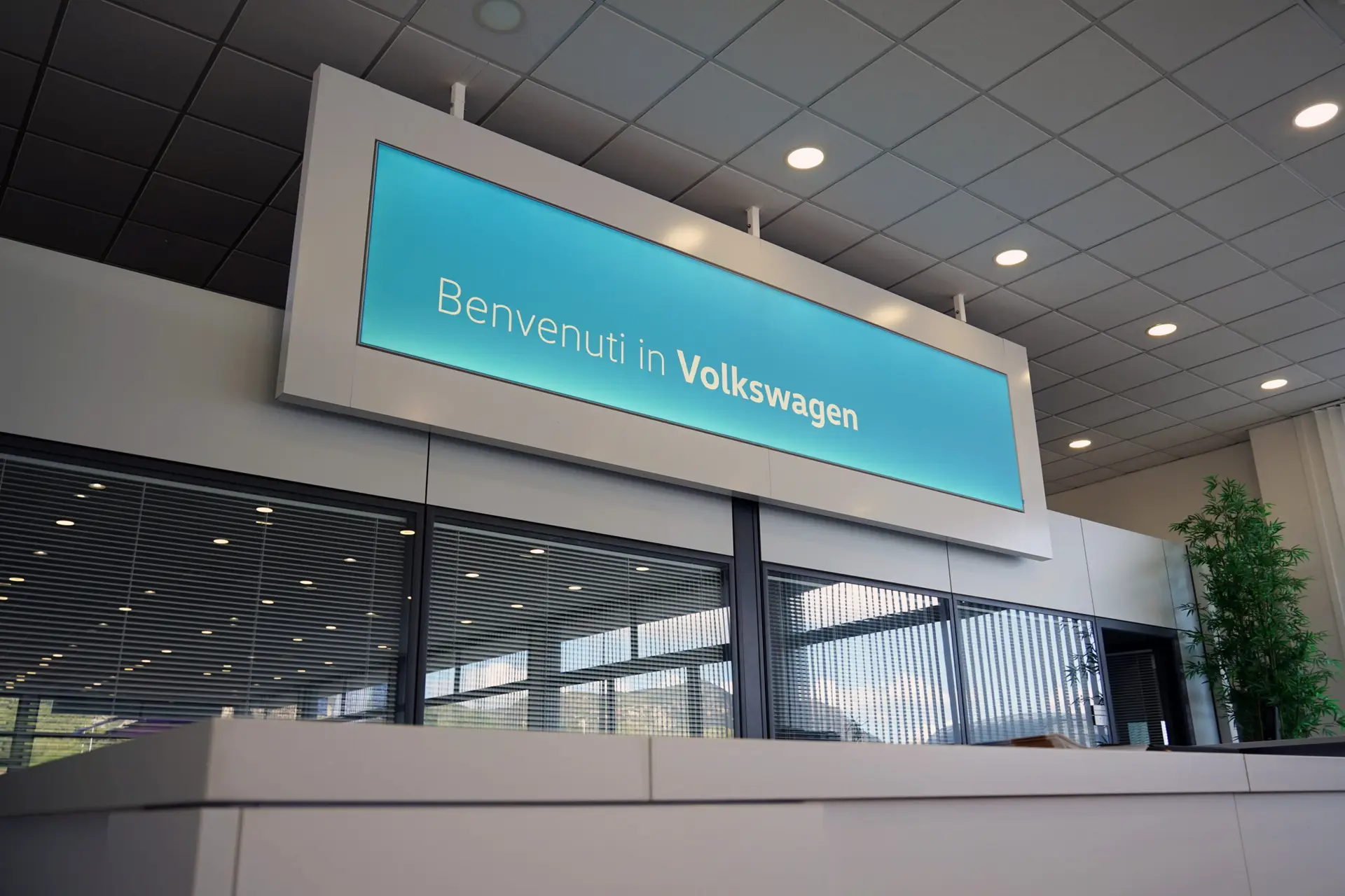 Ingresso Concessionaria Volkswagen Carbonia e Oristano